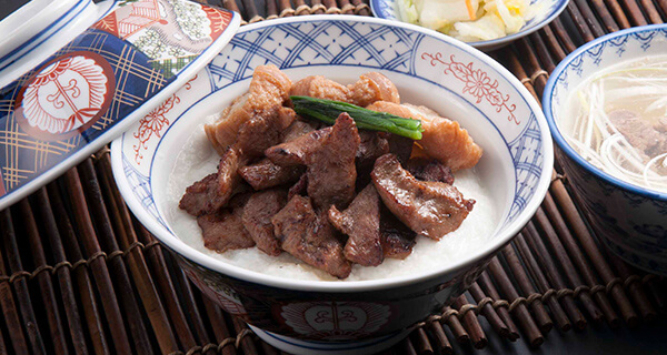 炭火焼き 牛たん丼